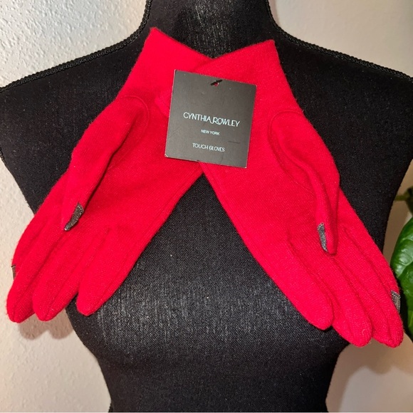 Cynthia Rowley New York Women’s Fire Engine Red Touch Gloves NWT Size Medium - Picture 3 of 10